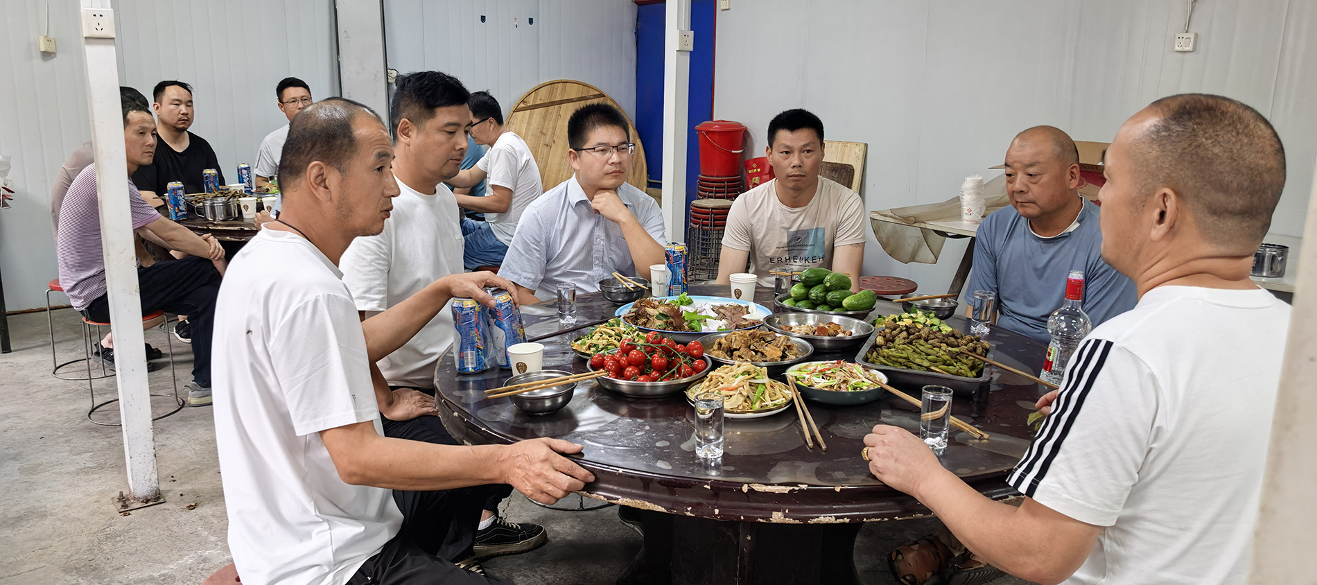 一個(gè)人的努力是加法，一群人的努力是乘法。